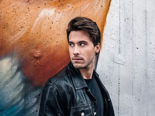 EurovisionHunks's tweet photo. Victor Crone #ESC2019 #Estonia #Eurovision #Sweden #Melfest https://t.co/9nCZBQZWSj