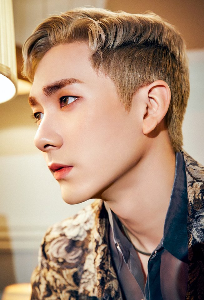 The_Nocturne__'s tweet photo. 위대한 개츠비 무드.

#뉴이스트 #NUEST #아론 #ARON https://t.co/iUJThouJzc