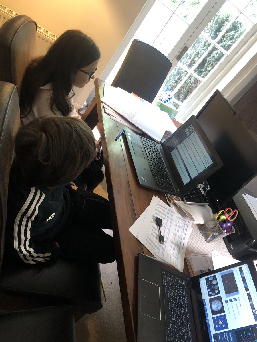 GosiaMacdermid's tweet photo. @TheMarist_WB #onlinelesson @TheMarist_WB thank you for organising! #solarsystem https://t.co/bObsZnD6My