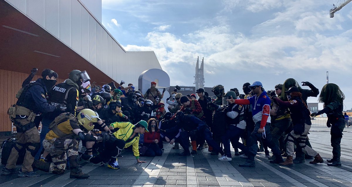 ChrisDaAsian's tweet image. So when I made this tweet I never thought I would actually go to Inivitationals. I still can't believe I went one this year (Wish I could've brought my shield but oh well there's always next time)