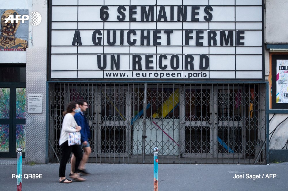 afpfr's tweet photo. [A LA UNE A 12H]
"Monsieur le président, nous avons peur" : les intermittents du spectacle affirment jouer leur survie face au coronavirus, et craignent d'être les oubliés de l'Etat, à qui ils réclament un sursis d'un an pour pouvoir rebondir #AFP https://t.co/Z2ktWSZ0sP