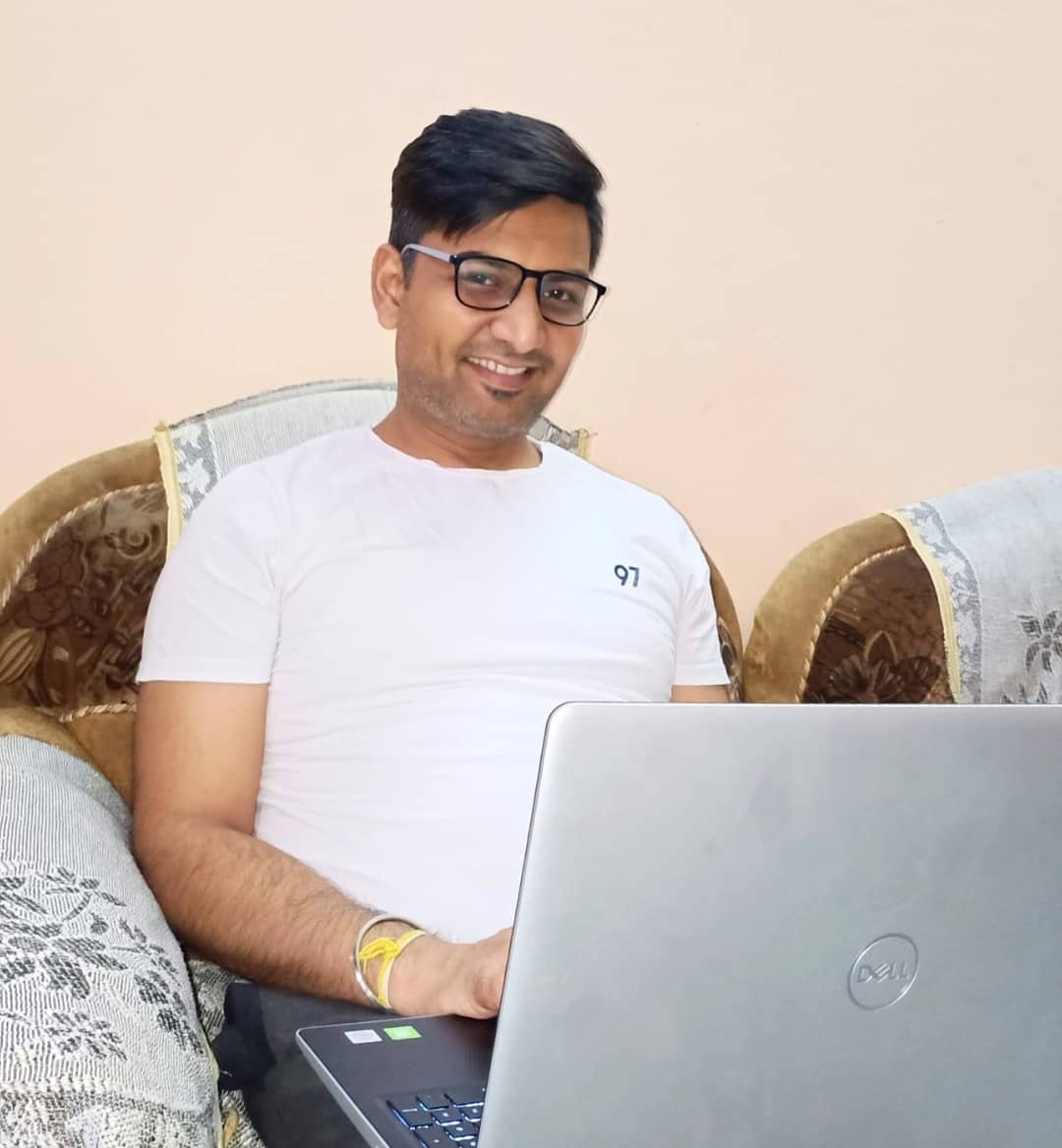 lng_consultancy's tweet photo. Our Software Ninjas #workingfromhome and being even more productive.👩‍💻👨‍💻
.
#lockdown #workfromhome #softwaredevelopers #teamlng #lngteam #softwareengineer #beingproductive #stayingpositive #stayinghome #amritsar #chandigarh #kolkata #CapeTown https://t.co/kkLtv7oO4j