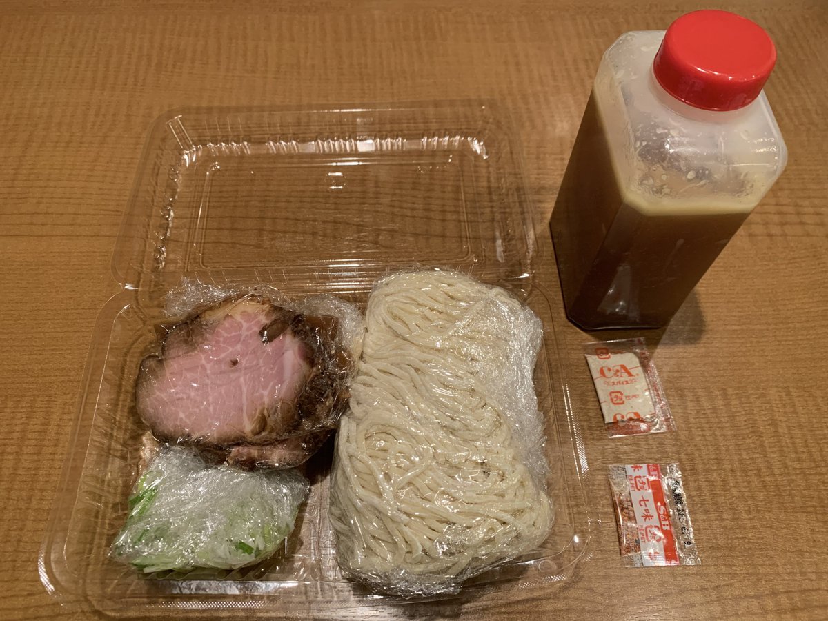 吹田エール飯 公式 吹田エール飯 麺屋えぐち テイクアウトok Tel 06 6338 0077 住所 江坂町1 4 定休日 月曜日 第３火曜日 営業時間 11時 15時 18時 21時 吹田テイクアウト 麺屋えぐち ラーメン つけめん 吹田 T Co