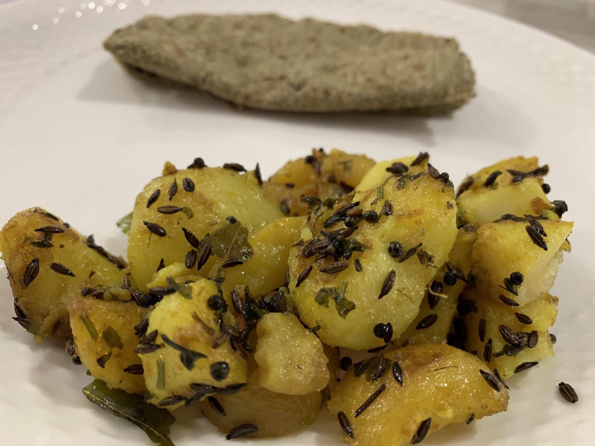 RanchiFoodies's tweet photo. We also learn a lot from our #food... Always try to be #simple like #rotisabjee and learn to be calm like #khichdi even if you have a bunch of puzzled #lifeproblems...
.
Lessons apart friends, Be Happy and enjoy your meal 🥘 
foodie #foodgram #foodgasm #foodpic #foodbloggers https://t.co/KjNXI5oepE