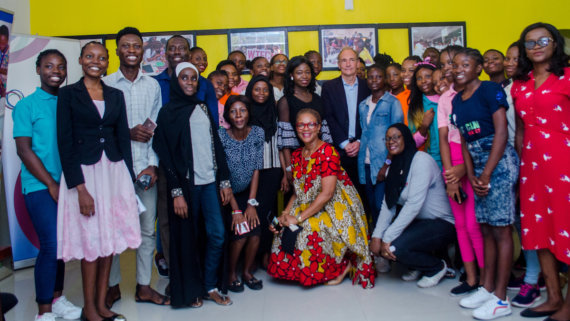 OkraMedia's tweet photo. 6️⃣[#WIT]In April was the Girls in ICT day, to celebrate the women building the future of technology
https://t.co/z3ELgpxvQQ

🔎One of the divides is gender, with men 21% more likely to be online than women, rising to 52% in the world least developed countries

#OkraMediaWatch https://t.co/eu7eKx1aQJ