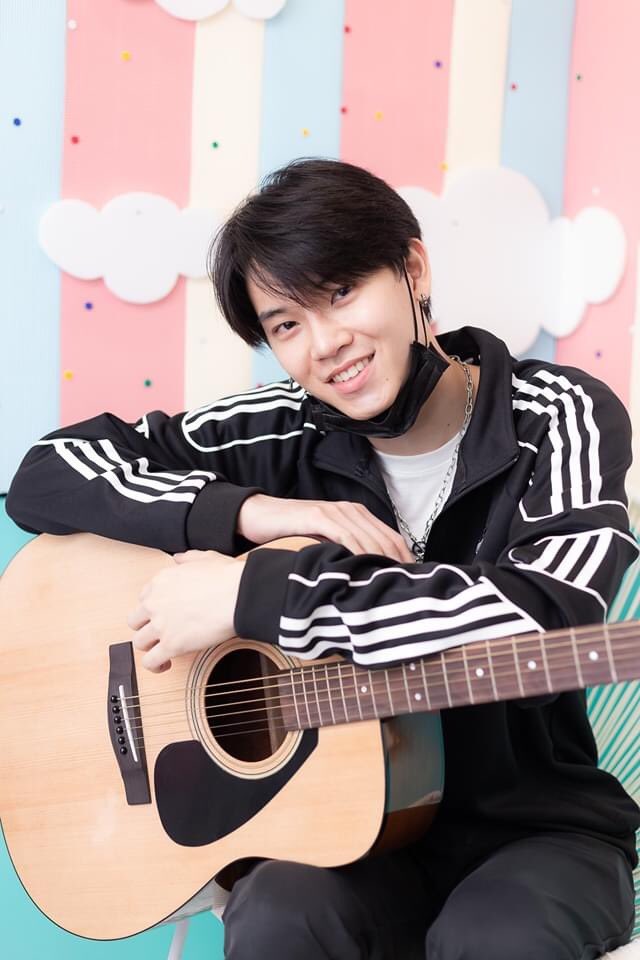 Dikansidikan's tweet photo. ยินดีด้วยนะครับหยิ่น ขอให้มีคนรักมากขึ้นแบบนี้เรื่อยๆนะครับ ขอบคุณที่เข้ามาทำให้วีในนิยายมีชีวิตจริงๆนะครับ 💓
 #LoveYIN400k https://t.co/pMz10qwu8Y