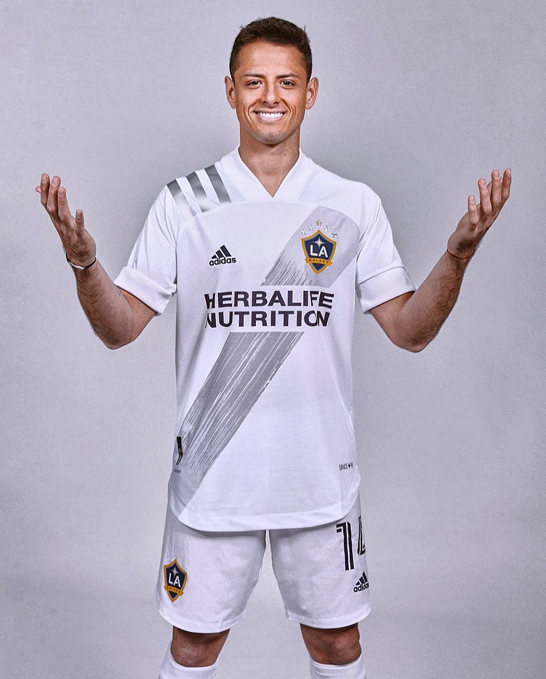 Asrafiq Jersey on X: New arrival 💯 LA Galaxy Home kit 2020 Gred Player  Issue (HEAT.RDY) Readystock S M L XL 2XL  / X