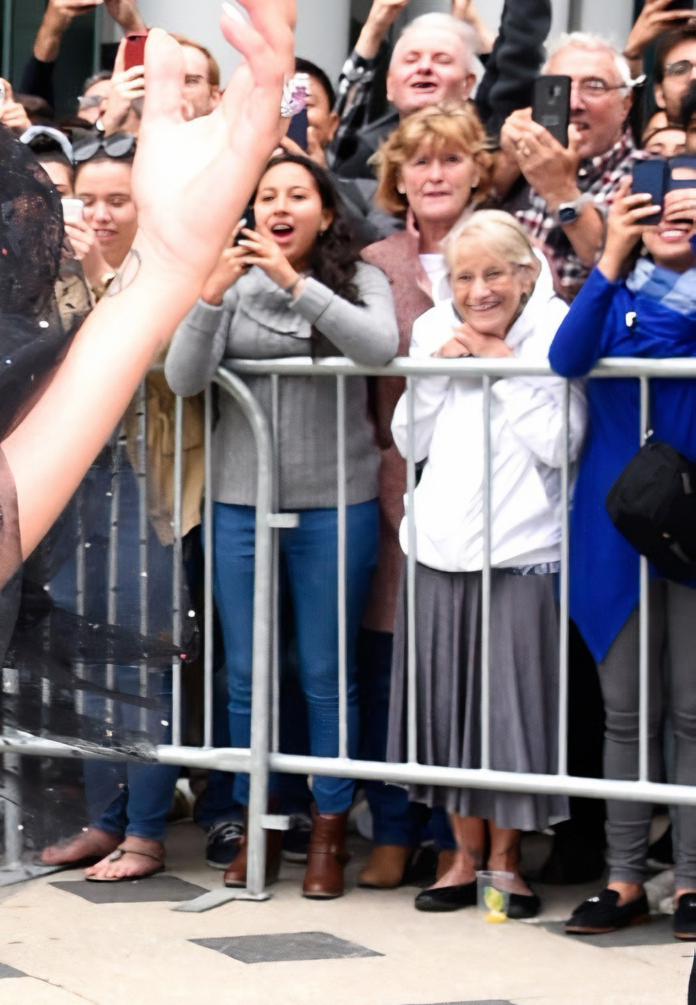 good morning to her only
