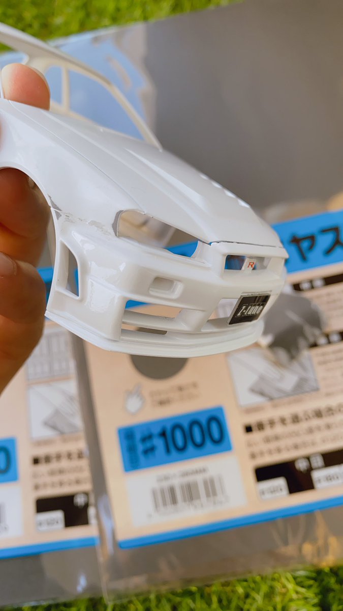 Kohei Hirate 平手晃平 平手板金 ヤスリでコシコシ この後再塗装だぁ Ww タミヤ プラモデル おうち時間 ニスモ時間 Gtr R34 Ztune 紙やすり 板金 塗装