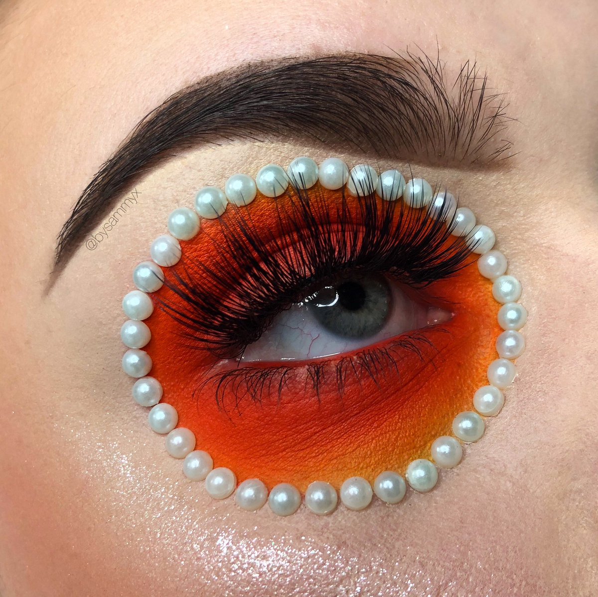xsammym's tweet photo. My most recent look’ 🍊 https://t.co/U5NBBXSZHP