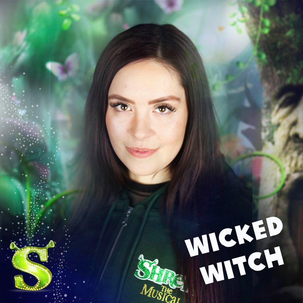 Just under one hour to go until we are LIVE on Facebook with our first Shrek Stagey Workshop suitable for all the family! 💚 Come over and join us! 13:00 see ya there!