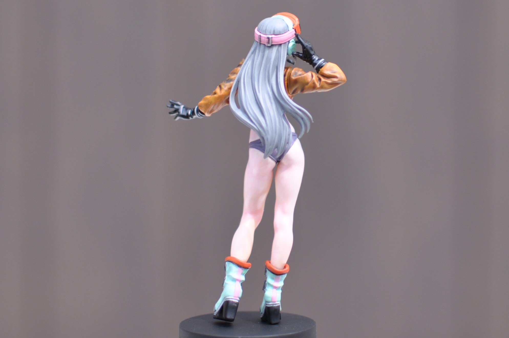 Amazon.co.jp: リッケンバッカーと女の子 山下しゅんや 里見
