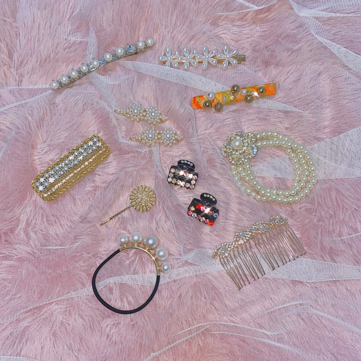 Meyou Brow در توییتر 韓国ヘアアクセ 副院長の可愛いヘアアクセの中でお気に入りたちをご紹介 1つ300円もしないと聞いてすぐポチりました 日本にはないデザインが結構豊富で可愛い 韓国女子っぽい付け方は 耳横サイドがお勧め 韓国 ヘアアクセ