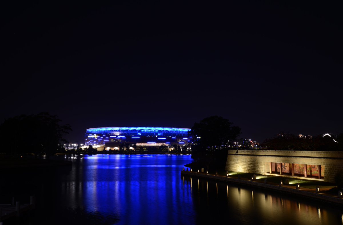 Tonight WA Police Force lights up blue to honour the <a href="/VictoriaPolice/">Victoria Police</a>  officers who tragically lost their lives in the line of duty. We send condolences to the families of the officers and our wider blue family for this heartbreaking loss 💙