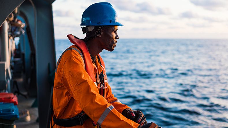 coollogistics's tweet photo. Sounding the horn for seafarers - @shippingics and @ITFglobalunion  urge ships to sound horns to support recognise #seafarers on May 1st -the #UnsungHeroes of the #COVID19 pandemic - #SoundTheHorn #shipping #maritime #nextlevelinfo @LloydsList  https://t.co/AHSrD1vhVu https://t.co/7nQjyDdIvd