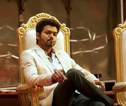 Viper_Offcial's tweet photo. குட் ஈவினிங் பிரண்ட்ஸ் !! 🔥

#Master | @actorvijay https://t.co/FxaAvQd4k6
