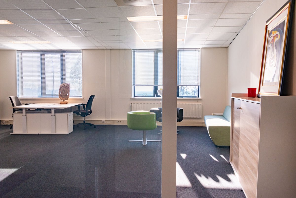 officetoday's tweet photo. Ongestoord werken in eigen kantoorruimte te Bodegraven voor 350,-. Veilig op afstand werken in privé kantoor incl. services. Voorwaarden via sigrid@officetoday.nl. https://t.co/5p4RRP852Z