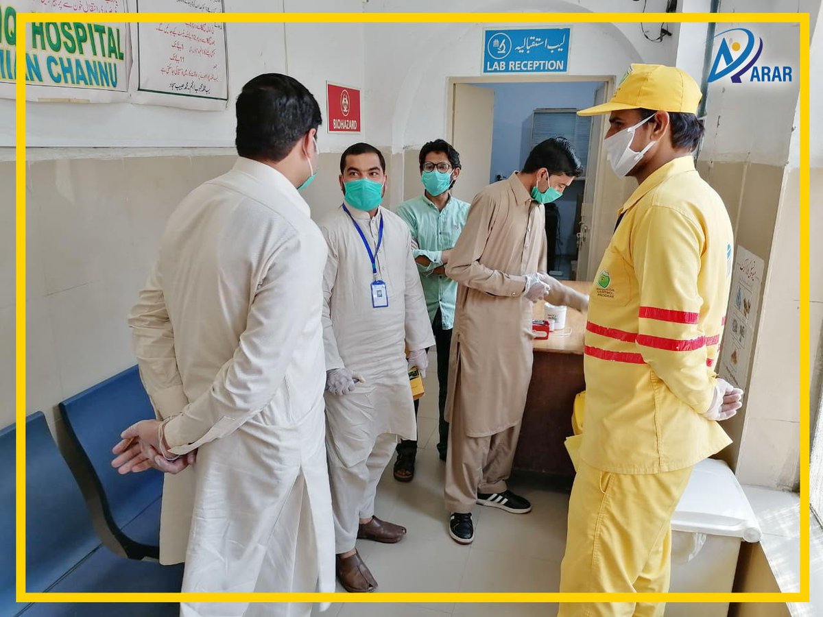ArarGroup123's tweet photo. ARAR along with Govt. of Punjab is providing its services 24/7 at THQ Hospital Mian Chanu, Khanewal. Training conducted by our proficient District Manager Habi-ur-Rehman.

#ARARCoronaSaviours
#COVI19 
#ARARServingHumanity
#PakistanFightsCorona
#WasteManagement 
#Hospitals https://t.co/YdkqQGXdom