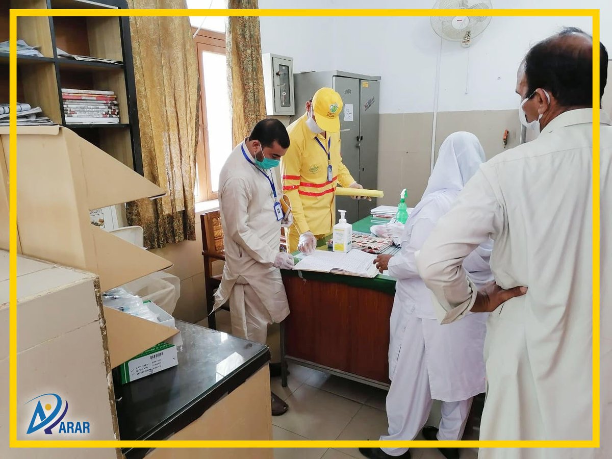 ArarGroup123's tweet photo. ARAR along with Govt. of Punjab is providing its services 24/7 at THQ Hospital Mian Chanu, Khanewal. Training conducted by our proficient District Manager Habi-ur-Rehman.

#ARARCoronaSaviours
#COVI19 
#ARARServingHumanity
#PakistanFightsCorona
#WasteManagement 
#Hospitals https://t.co/YdkqQGXdom