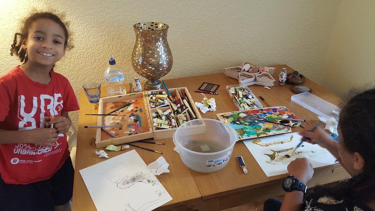 Denisevdenis's tweet photo. @StBernsPrimary artists today I've  them loose with my artists paints! #expectinggreatthings #rainydays https://t.co/Sg4KTeUHkM