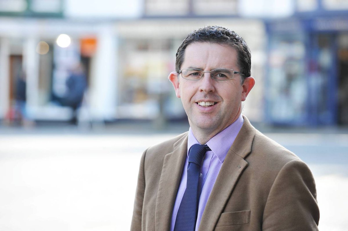 Welsh Livestock Auctioneers Association Chairman Rhys Davies, Chief Executive of <a href="/farmersmarts123/">Farmers Marts</a> Dolgellau Ltd, has been appointed to the <a href="/HybuCigCymru/">HCC</a> Board to drive the development, promotion and marketing of Welsh red meat sector. 🏴󠁧󠁢󠁷󠁬󠁳󠁿

Read more here ⬇️
laa.co.uk/news/3996/wlaa…