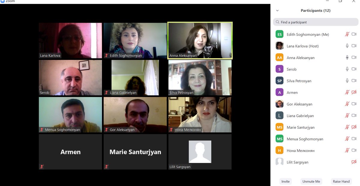 ErasmusArmenia's tweet photo. 2/2 Trainers of @EUErasmusPlus π¦π²πͺπΊ#PRINTEL CBHE project from @YSU_official discuss their #students' need for increased awareness on how #ActiveLearning happens in #Online or #Flipped classrooms.
"If technology is the answer, what is the question?" they ask π§π
@Erasmus_Project https://t.co/ANl8bFyeyM