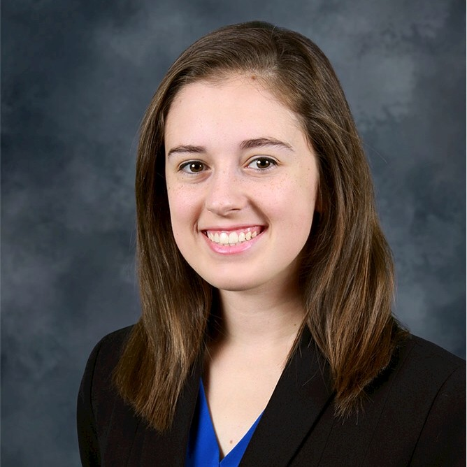 ZimplemanDrake's tweet photo. Another Senior Spotlight is Sydney Walther! Sydney was president of Delta Sigma Pi for the calendar year of 2019. She is an incredibly active and engaged member of the business school and has contributed lots to her peers during her time at Drake. Thanks for all you do, Sydney! https://t.co/DBIpGExca4