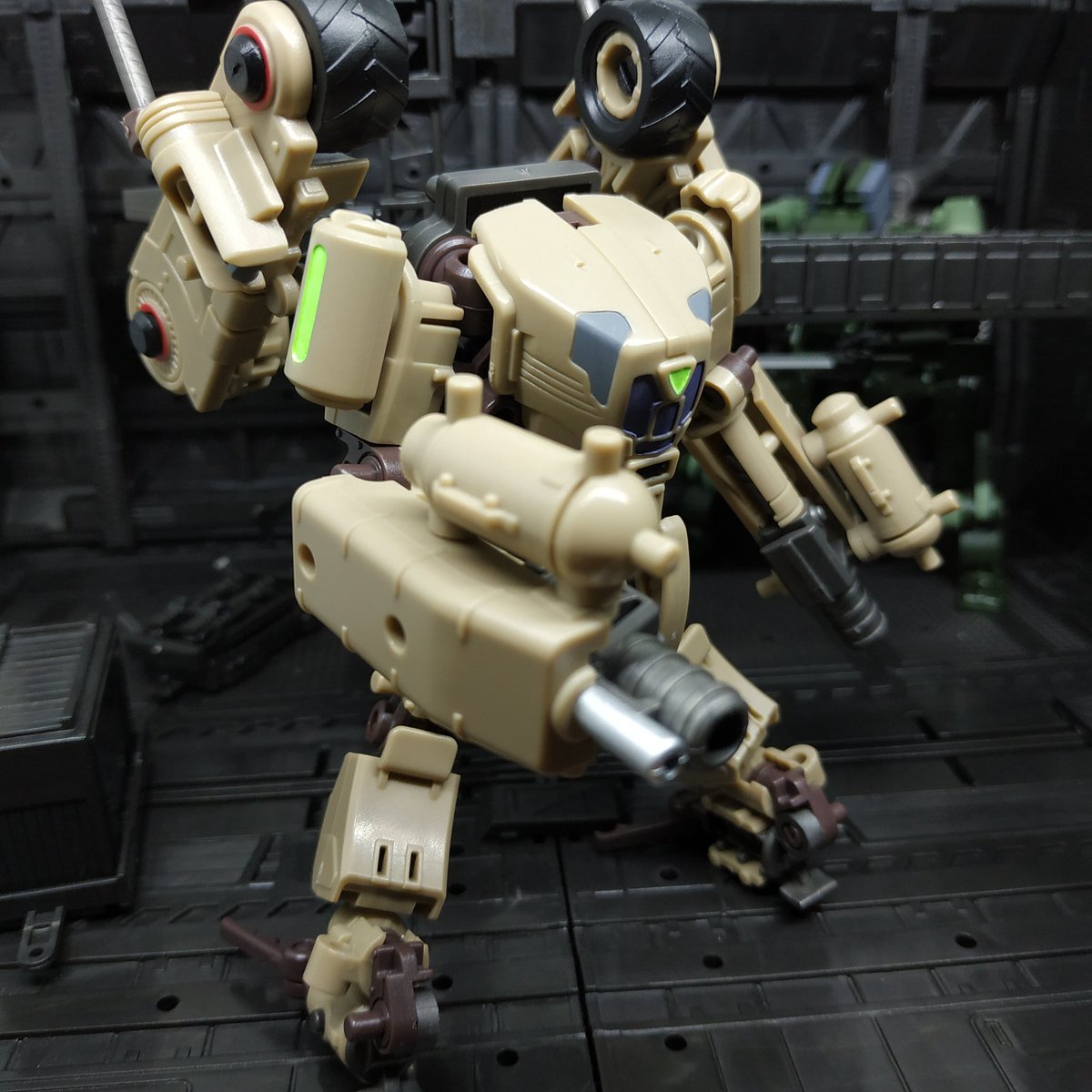 Ronzki47's tweet photo. #rihio #multiabyss #rihiomultiabyss #MM002 #mm002defender #mm002construction #defendertransportationmode #mm002defenderandconstructionset #vlinkmecha #modelkit #plasticmodels #mecha #マルチアビス https://t.co/Bks6qDYheh