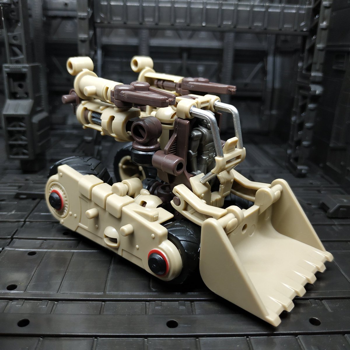Ronzki47's tweet photo. #マルチアビス #rihio #multiabyss #rihiomultiabyss #MM002 #mm002defender #mm002construction #constructionvehiclemode #mm002defenderandconstructionset #vlinkmecha #modelkit #plasticmodels #mecha https://t.co/iTC2wI2ERq
