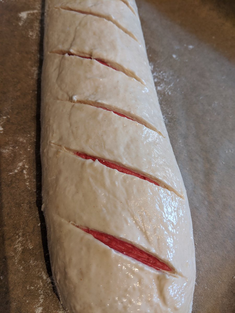 douglas_luke's tweet image. Experiments in bread

#lockdownbaking #bread #beetrootpowder