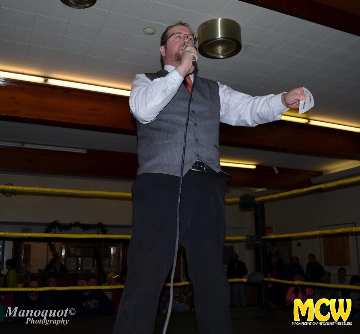 MCWBrantford's tweet photo. Look out tonight for the newest episode of @OfficialMCW1 Magazine with the one and only @announcerterry!!! Also head on over to https://t.co/rMEdNuxU8y and check out his podcast!!!! #Brantford #NiagaraRegion #Welland #ItsTimeToFight #ProWrestling https://t.co/8a8DNnsnIs