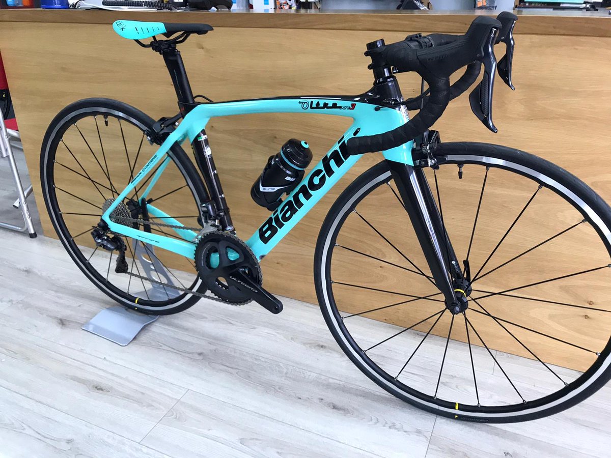racescene_uk's tweet photo. These are just some of our latest bespoke builds ready for collection. We are here for all our customers during the #lockdown period 🙌🏻🚴🏻‍♂️ Contact is for further information #cycling #barnsley #barnsleyisbrill https://t.co/4nfoJdT8uB