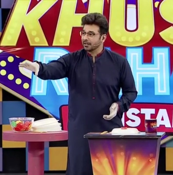 ishqfaysal's tweet photo. 6th Ramzan 💫
#KhushRahoPakistan2020 ❤👑

Handsome Host @faysalquraishi 😍💯✔
#BolEntertainment #CutestHost https://t.co/qIdt2srUhX