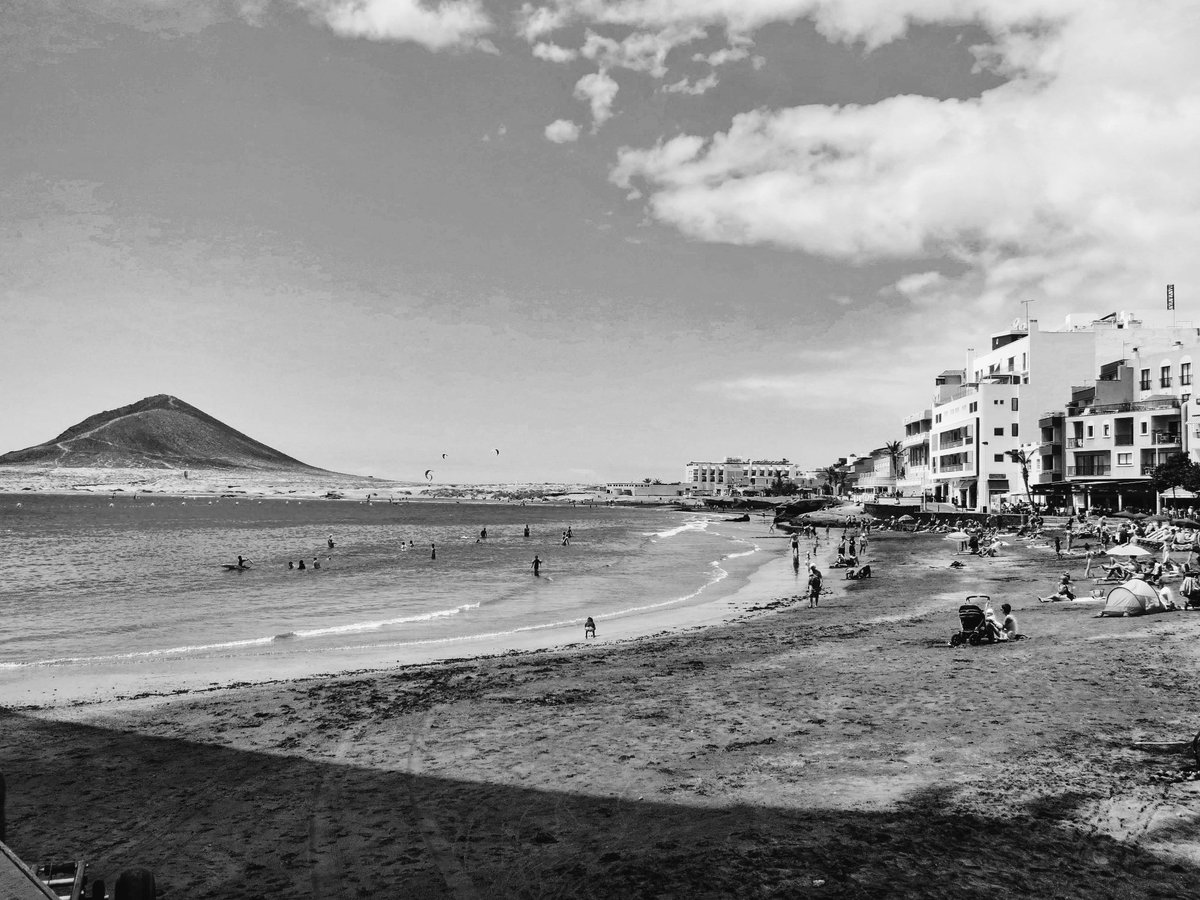 mig7bw's tweet photo. El Médano, Tenerife https://t.co/CXlobTiZL2