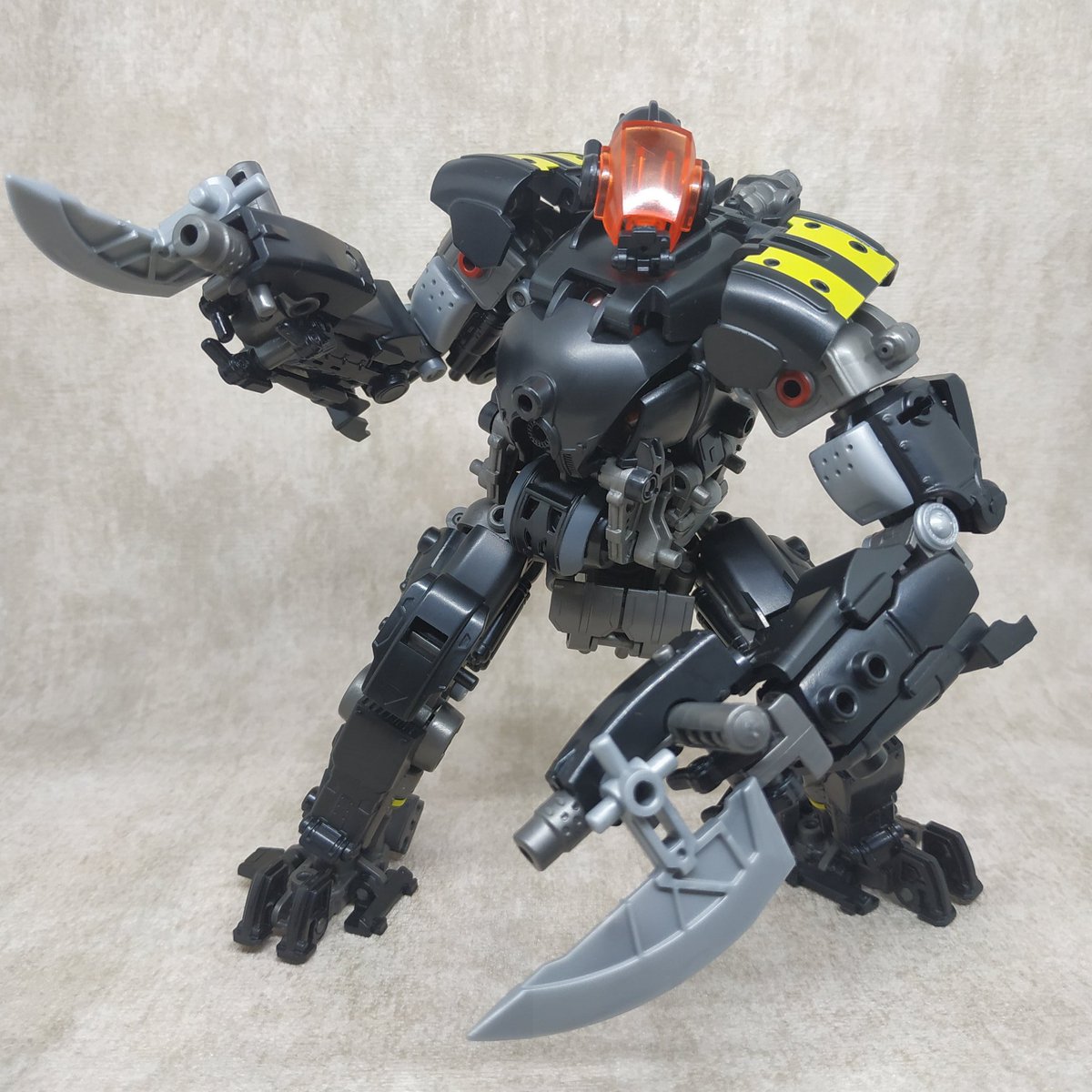 Ronzki47's tweet photo. #マルチアビス #rihio #rihiomultiabyss #multiabyss #mm003 #mm003verminslasher #verminslasher #rihioverminslasher #plasticmodels #modelkit #mecha https://t.co/kgmnItEC2O