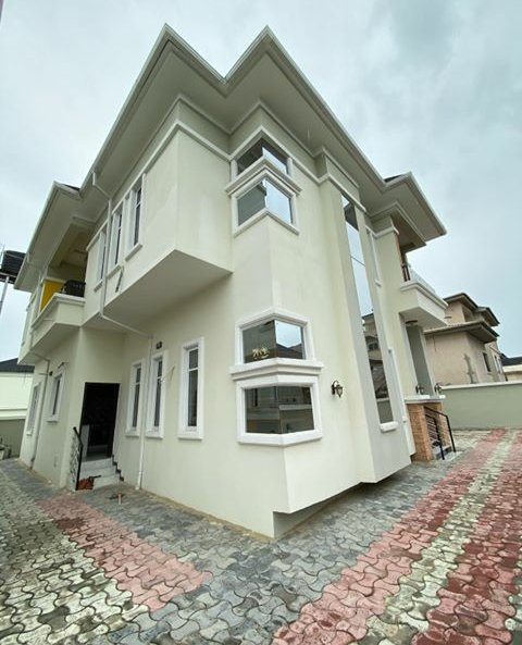 StaunchRealtor's tweet photo. New 4 Bedroom Detached Duplex for Sale.

Location: Ajah, Lagos🇳🇬

Price: 58M

Features:
- All Rooms Ensuite
- Fully Fitted Kitchen
- 1 BQ
- CCTV Camera
- Water Heaters
- Pop Ceiling
- Jacuzzi

For Enquiries, Contact ☎ 07046891254 https://t.co/IaJFdovHHt