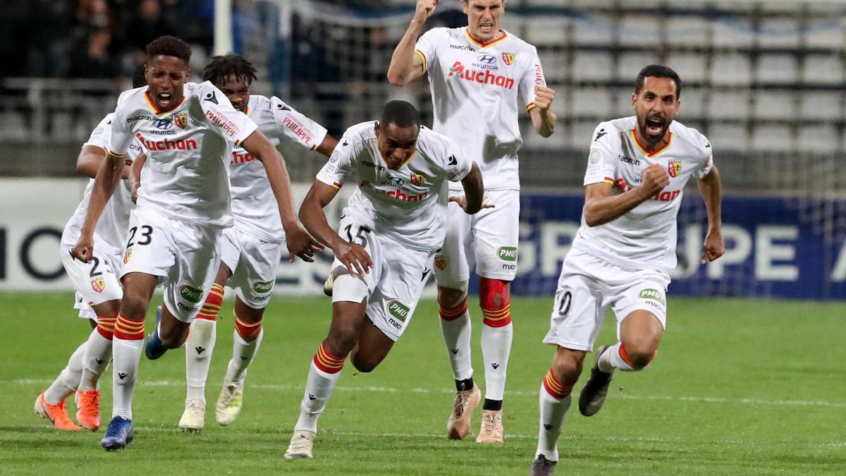 En route ⏳🤷🏽‍♂️❤️💛 <a href="/RCLens/">Racing Club de Lens</a> #Ligue1