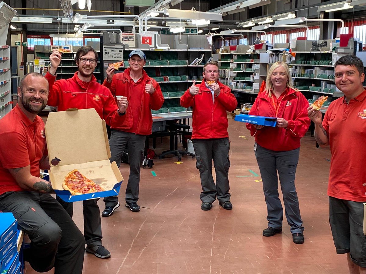 rbracelin's tweet photo. Thanks @Dominos_UK for the pizza to keep the Coatbridge posties going 🍕 👍🏻 #keyworkers https://t.co/CRyNIeA9k2