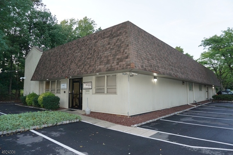 AllTowne_Realty's tweet photo. We are looking for a buyer on 28 Gibson Blvd #ClarkTwp. #NJ  #realestate https://t.co/riWjmcShSQ https://t.co/2V2i38S5OV