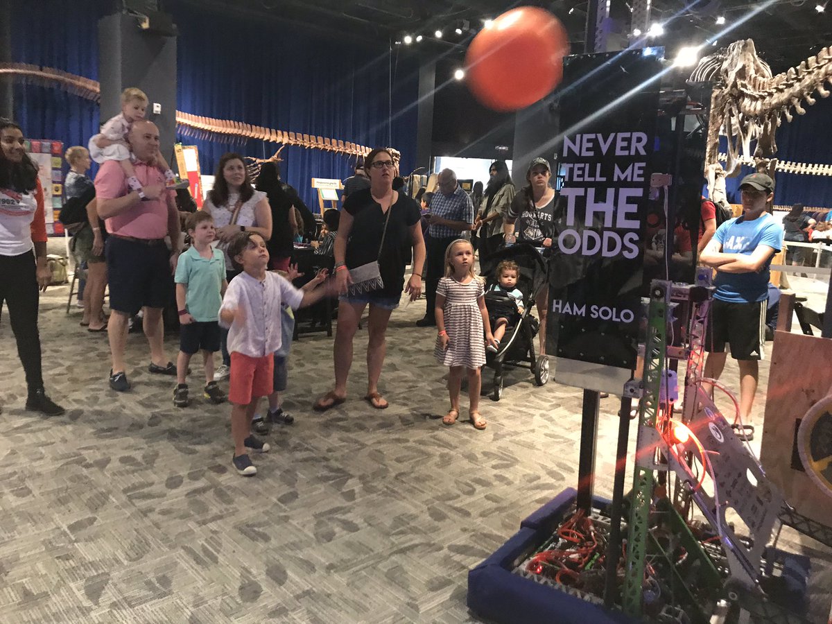 FRCBacon1902's tweet photo. Day 11 of #12DaysofOutreach! One of our newest outreach events is the @orlandoscience Makefest! It's a great way to introduce STEM and robotics to kids in our community. https://t.co/WoL29kP0QC