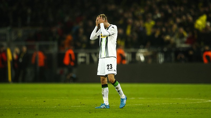 sportfails__'s tweet image. 10 „wunderschöne“ #Eigentore im #Video, die bei jedem #Fußballfan einschlagen! #Kreisklasse #Bundesliga

👉 bit.ly/2VNuMAh