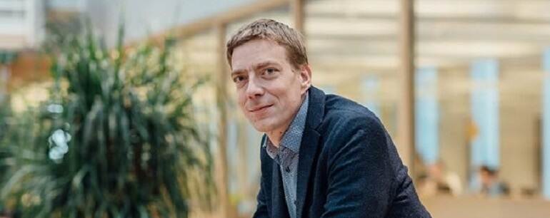 InnovatieX's tweet photo. Wat leert een crisis ons over innoveren voor de toekomst? Dat lees je in de nieuwsbrief van de Innovatie-estafette. Met o.a. een interview met Derk Loorbach, directeur van onderzoeksinstituut Drift @drifteur. Lees 'm nu:  https://t.co/wOfYTUD5fx
#NLinnovatief #crisis #innovatie https://t.co/CtrjFFUP0R