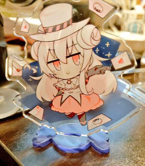 とうふさん(@toufu_0301)のいいんちょアクスタ届いてた!可愛い🙋‍♀️🙋‍♀️ 