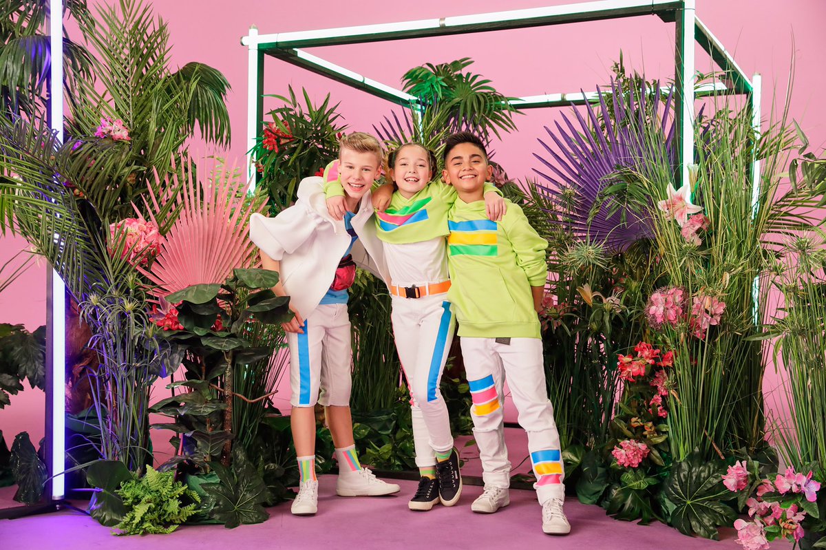 🕺Werde zu Hause aktiv mit unserer Playlist "KIDZ BOP Fitness" auf <a href="/YouTube/">YouTube</a>! 🎶 Klicke HIER um loszulegen: found.ee/KBFitnessYT 🥳😍 #KIDZBOP #KIDZBOPGermany #KIDZBOPPartyPlaylist #PartyPlaylist #stayhome