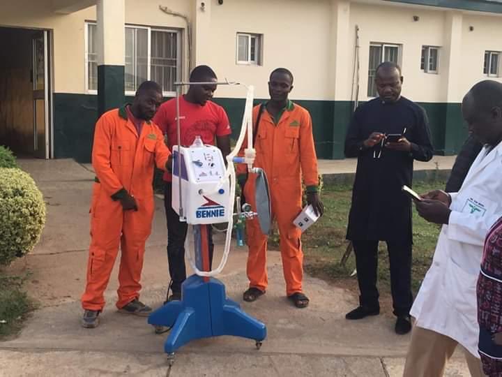 MrAbuSidiq's tweet photo. Jerry Mallo in Jos has invented a Hand Made Ventilator, which is still undergoing some upgrades to meet the global recommended standard. He had previously invented a Made in Nigeria Prototype Sports Car and Hand Wash Station that doesn’t require physical contact with the tap. https://t.co/OPATwxTqis