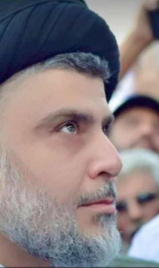 ⠀

عيونك جـن صلاة الليل
بيهن يستلـذ بس اليحـب اللــﷻــه 

حماك اللــﷻــه قائدي🌹