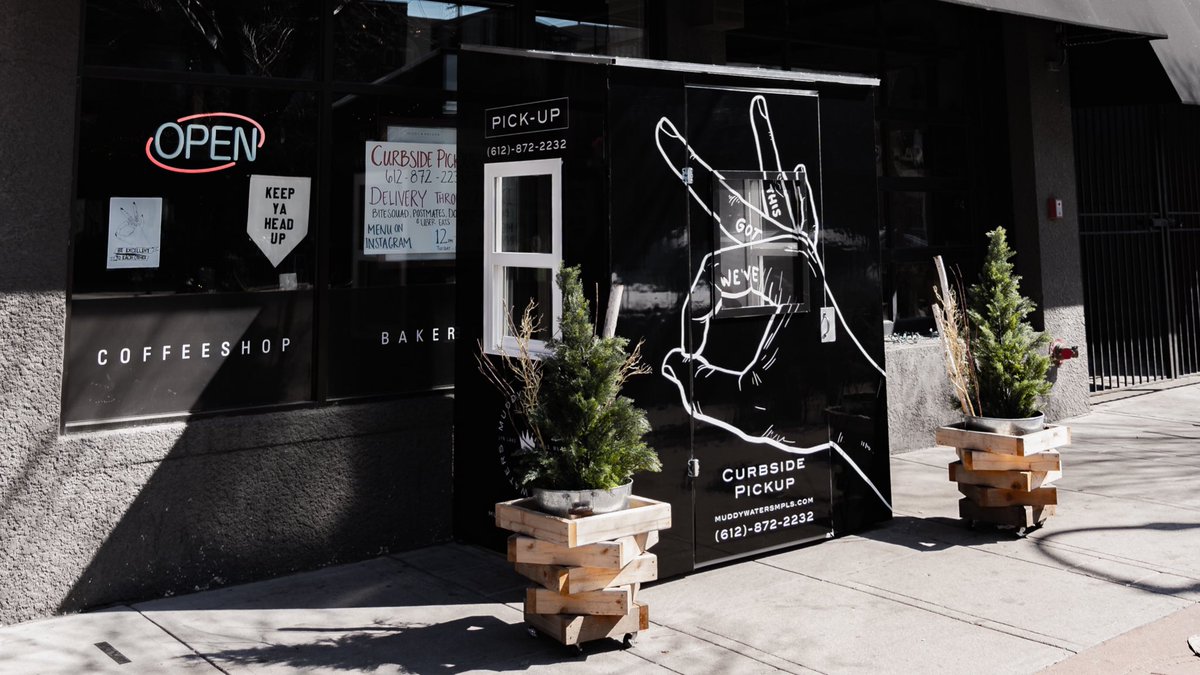 The food you love, now at home. 🍕 🍔 🌮 Oder online from 3rd party delivery services or call us at (612) 872-2232 for TO GO dinner from our new curbside window. 
#lynlake #uptownmpls #mpls #mplseats #lynlakempls