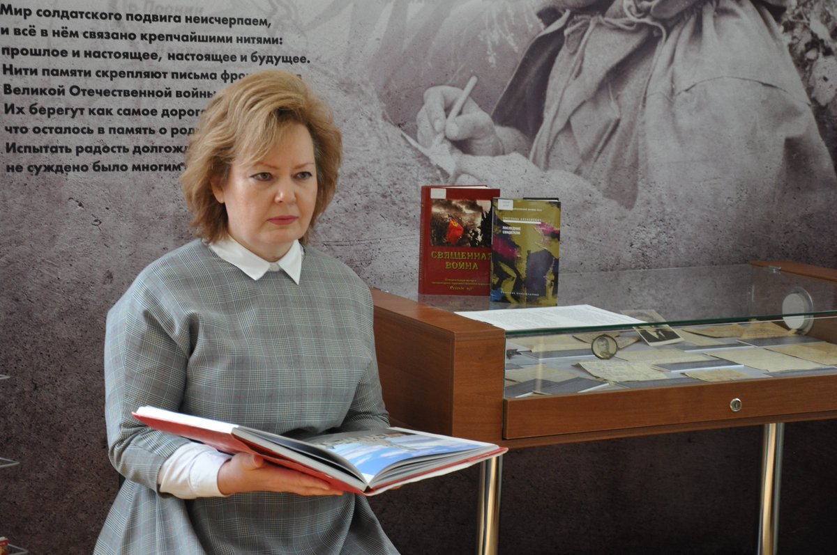 adm_Len's tweet photo. 30 апреля в «Самарской муниципальной информационно-библиотечной системе» состоялась запись видеоролика с участием Главы Администрации Ленинского района @adm_Len Елены Бондаренко @EBondarenko3 в преддверии XI Международная акция «Читаем детям о войне». https://t.co/EiWFnM9CUX