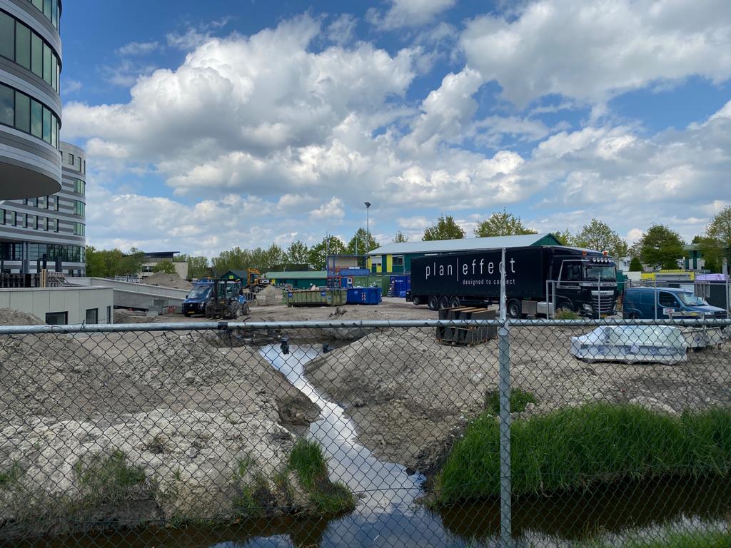Inmiddels zijn onze wandsystemen naar AFAS Software te Leusden getransporteerd. We zijn klaar voor een succesvolle montagefase! #trots #kantoor #afas #project