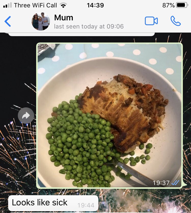 loocemillz's tweet image. My mother, the kindhearted-chef